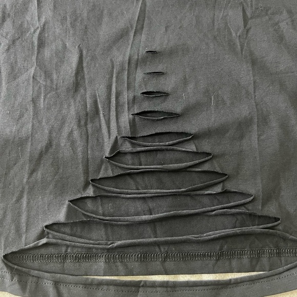 SweatyRocks black XXL cropped distressed t-shirt. NWT. - Picture 2 of 6